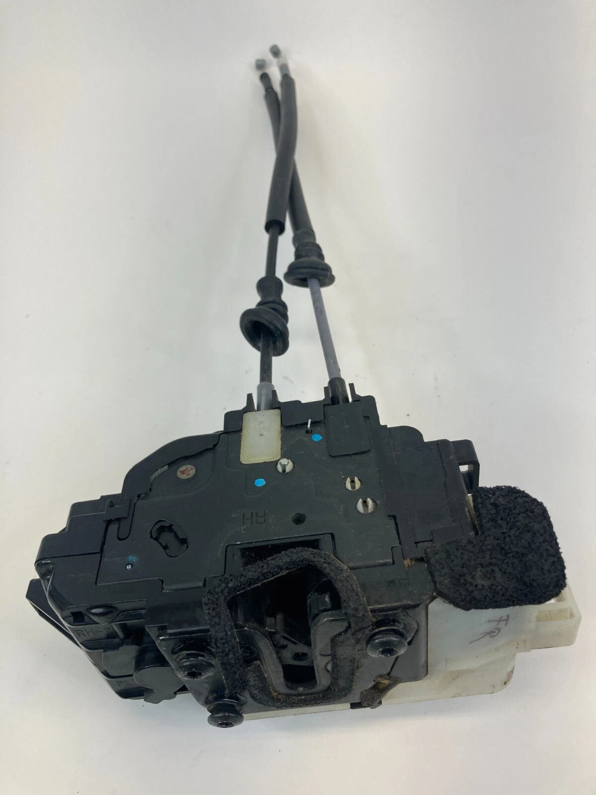 06-10 HYUNDAI ELANTRA FRONT RIGHT SIDE DOOR LOCK LATCH KEY ENTRY 81320-2H040 OEM