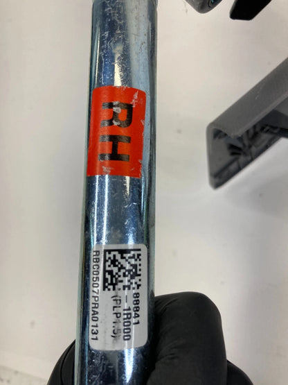 2012-2017 HYUNDAI ACCENT RIGHT FRONT SEAT BELT RETRACTOR RH 88880-1R600RY OEM