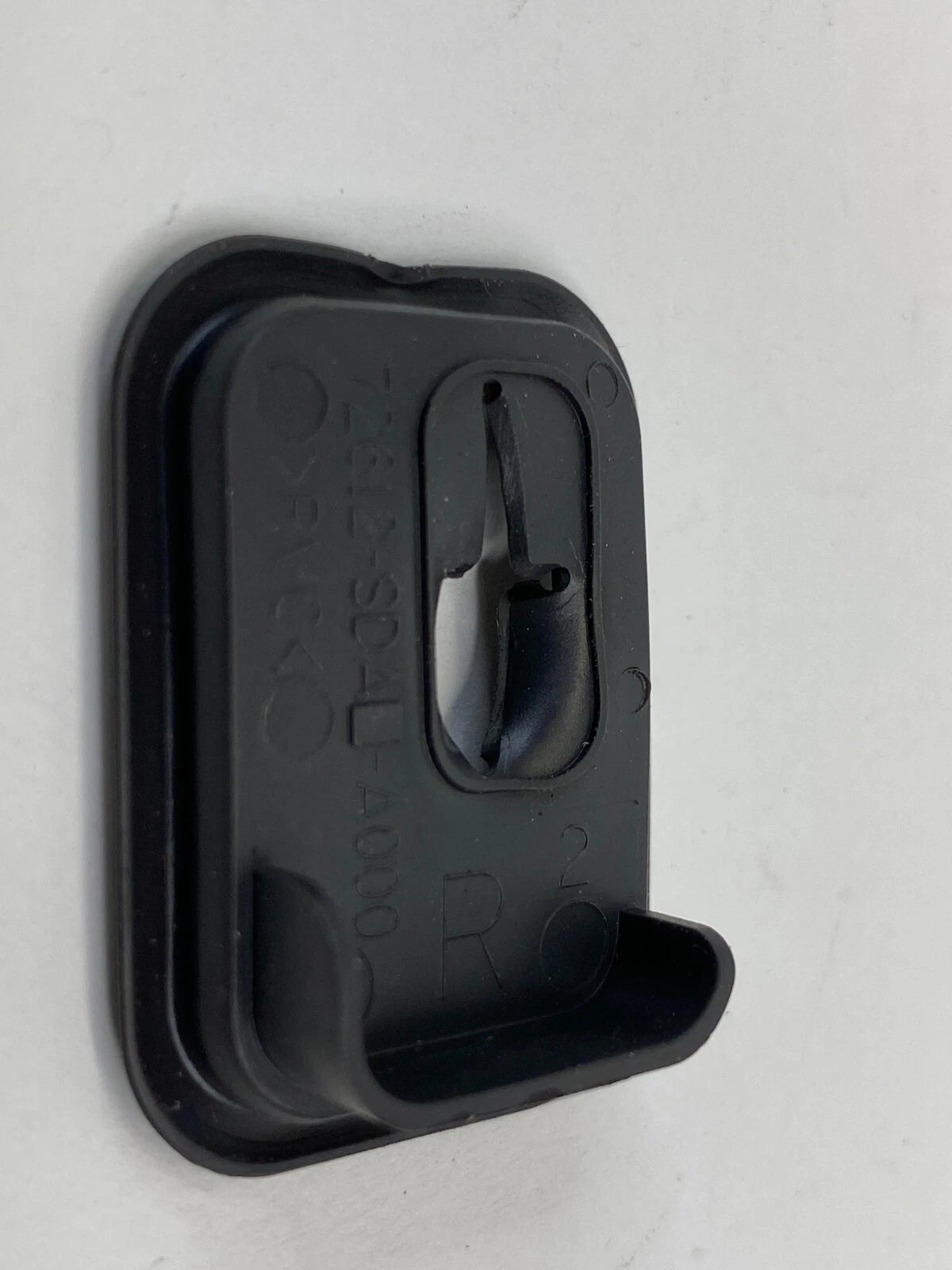 04-07 HONDA ACCORD SEDAN REAR RIGHT DOOR LOCK INTERIOR COVER TRIM 72612-SDA-A000