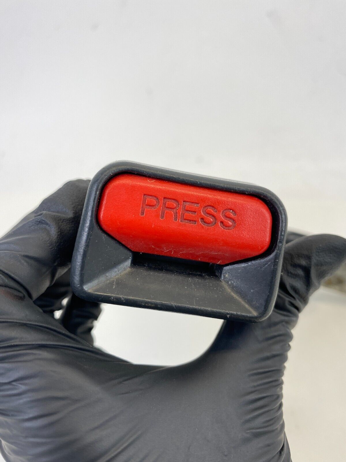 2007-2009 Acura RDX Front Right Passenger Side Seat Belt Buckle Assembly OEM