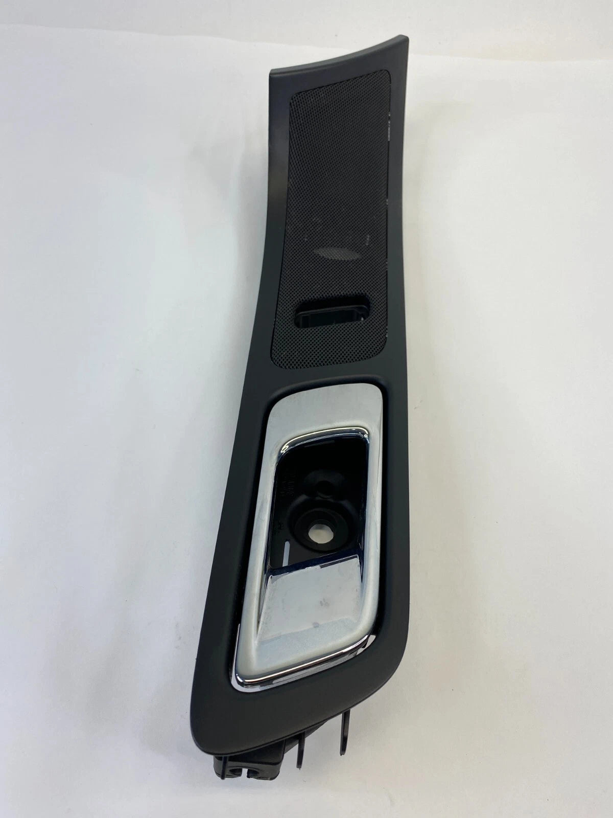 2016-2019 FORD POLICE INTERCEPTOR UTILITY FRONT RIGHT DOOR INNER HANDLE 7822600A