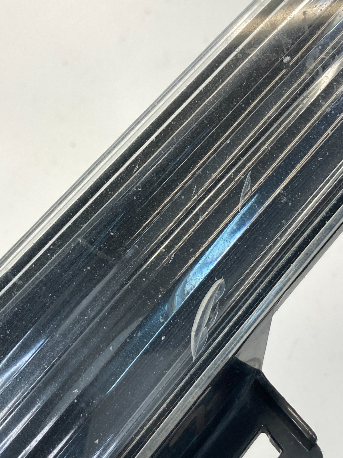 2009-2014 Nissan Murano Front Left Side Headlight Headlamp Extension Reflector