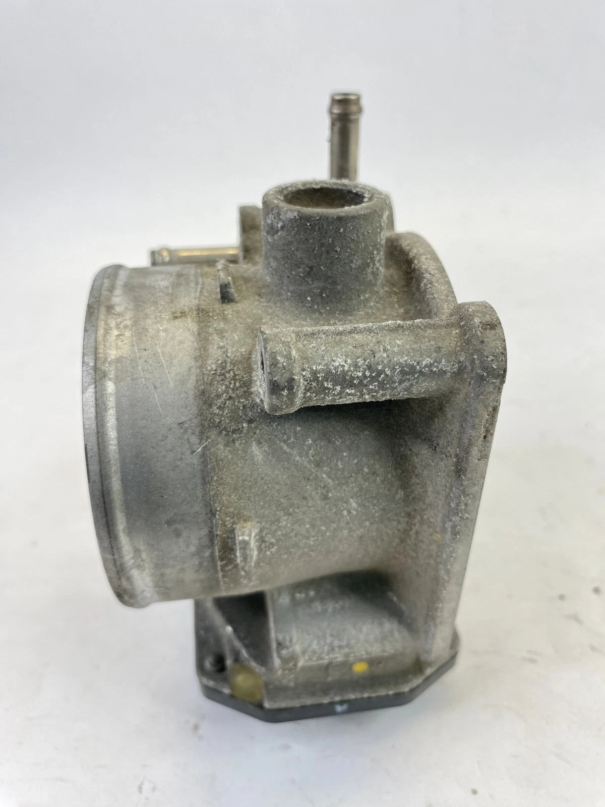 2005-2011 TOYOTA TUNDRA 4.0L V6 THROTTLE BODY VALVE ASSEMBLY OEM 22030-0P010