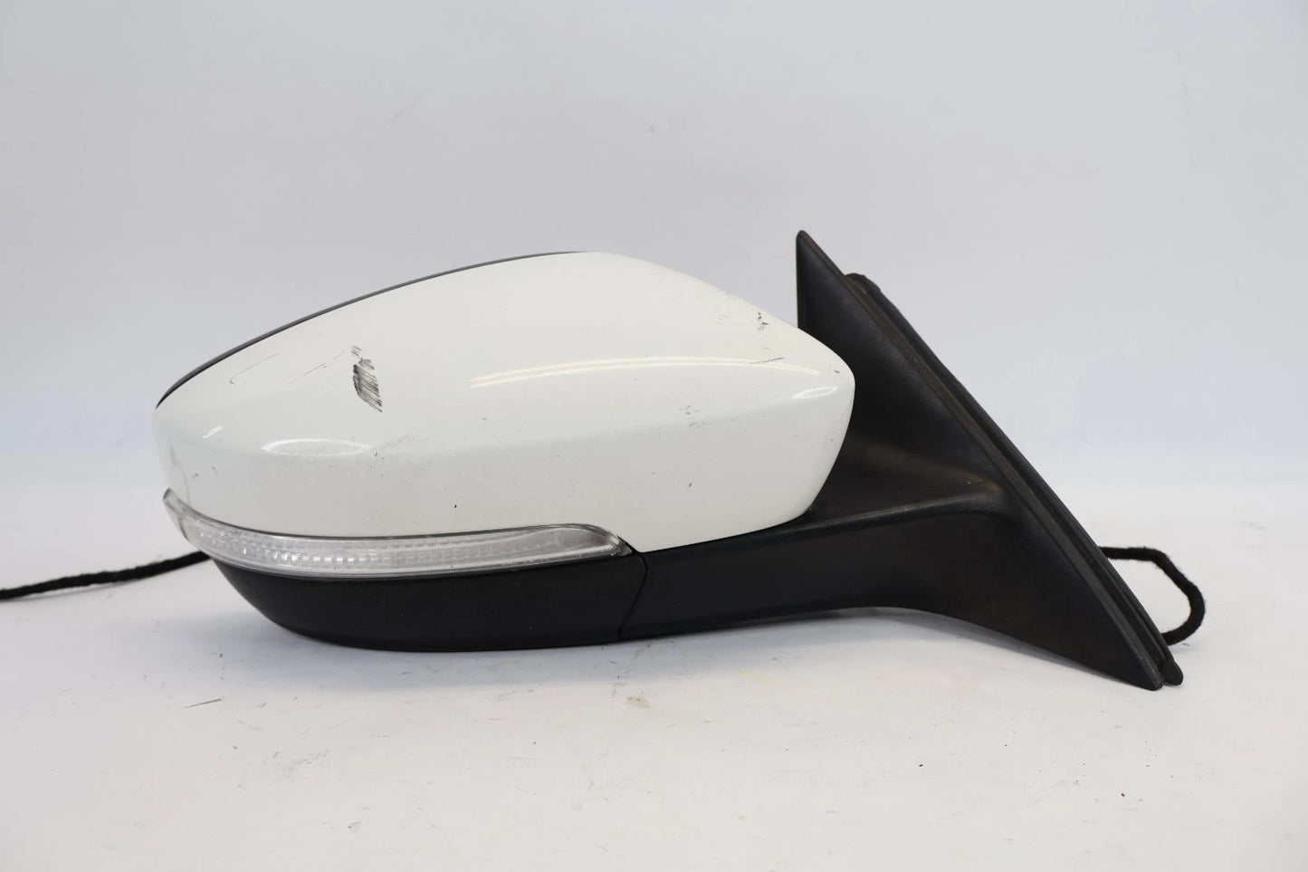 2012-2015 VOLKSWAGEN PASSAT RIGHT SIDE VIEW POWER DOOR MIRROR ASSEMBLY WHITE OEM
