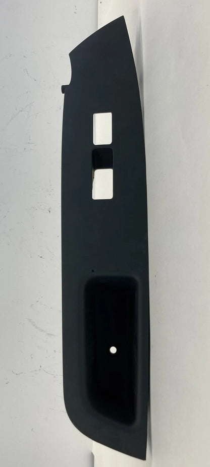 2011-2015 KIA SORENTO FRONT RIGHT WINDOW SWITCH BEZEL TRIM 93575-2P000VA OEM
