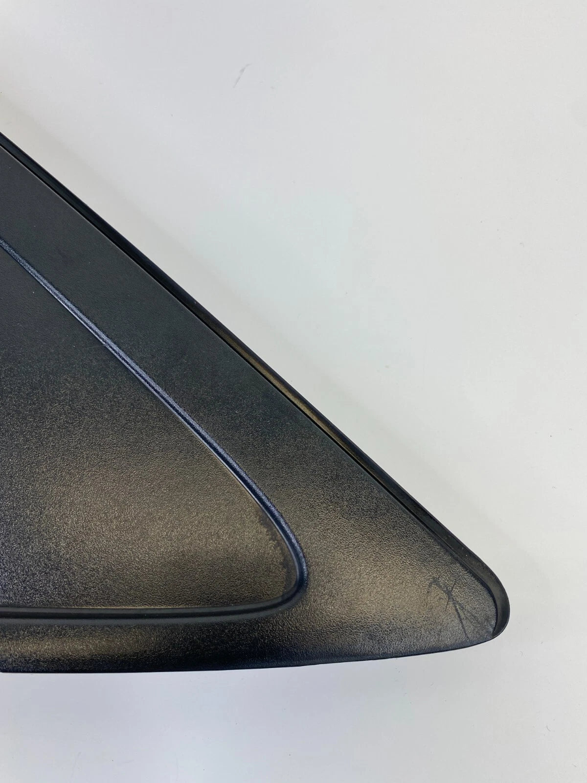 12-17 HYUNDAI ACCENT SDN EXTERIOR RIGHT QUARTER WINDOW MOLDING TRIM 87810-1R000