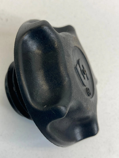 2001-2006 LINCOLN NAVIGATOR BASE 3.5L ENGINE OIL FILLER FLUID CAP LID COVER OEM
