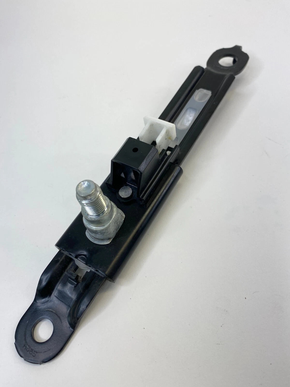 2006-2011 TOYOTA RAV4 FRONT LEFT SIDE SEAT BELT HEIGHT ADJUSTER E563003 OEM