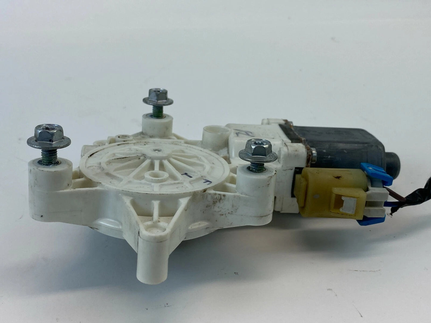 2006-2013 CHEVROLET IMPALA FRONT LEFT DRIVER SIDE WINDOW MOTOR 0130822260 OEM