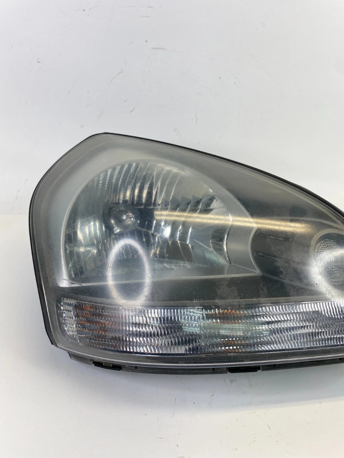 2008 2009 HYUNDAI TUCSON FRONT RIGHT SIDE HEADLIGHT HEAD LAMP ASSY 92102-2E OEM