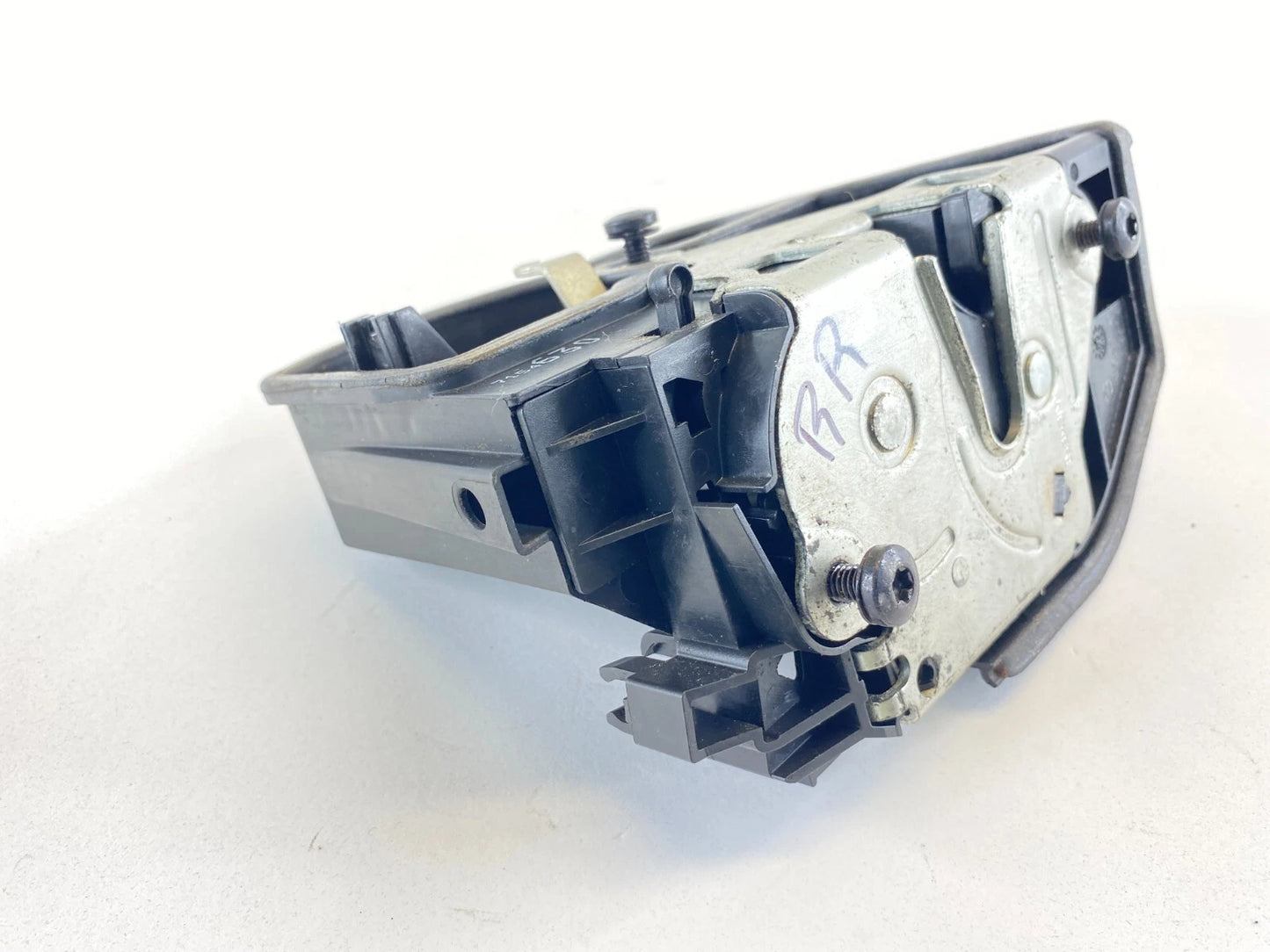 04-07 BMW 530I 525I 06 07 525XI REAR RIGHT SIDE DOOR LOCK LATCH ACTUATOR 7154630