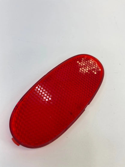 2007-2011 CHEVROLET AVEO LS SEDAN FRONT RIGHT PASSENGER DOOR REFLECTOR LENS OEM