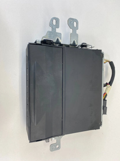 06-12 MERCEDES-BENZ R350 GL X164 ML W164 6 DISC CD CHANGER PLAYER GLOVEBOX OEM