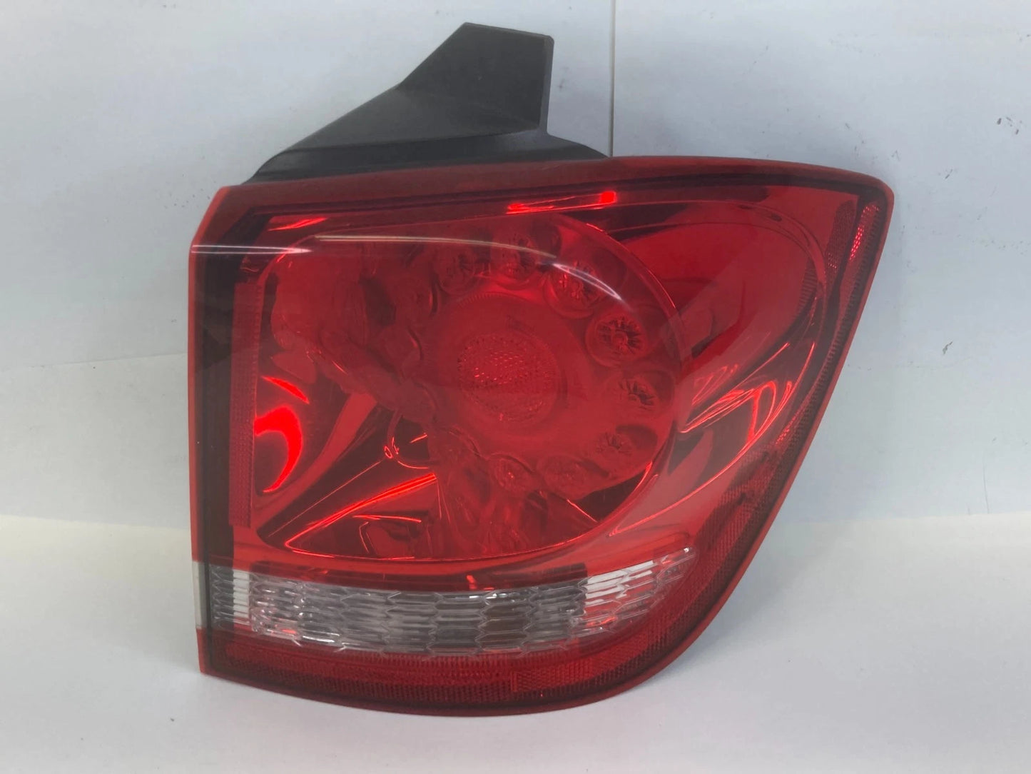 2011-2020 DODGE JOURNEY RIGHT OUTER TAILLIGHT TAIL LAMP LED 68078464AD OEM