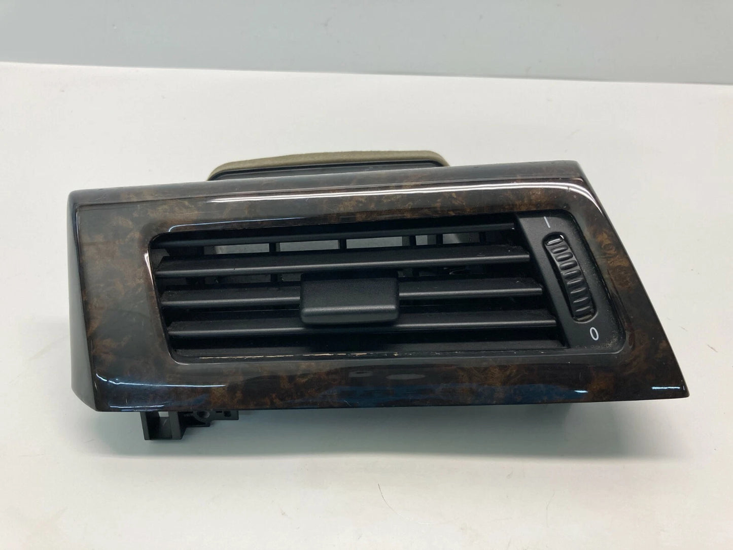 04-05 BMW 525I 530I 545I LEFT DRIVER SIDE DASH AIR VENT GRILLE DUCT 64226910731