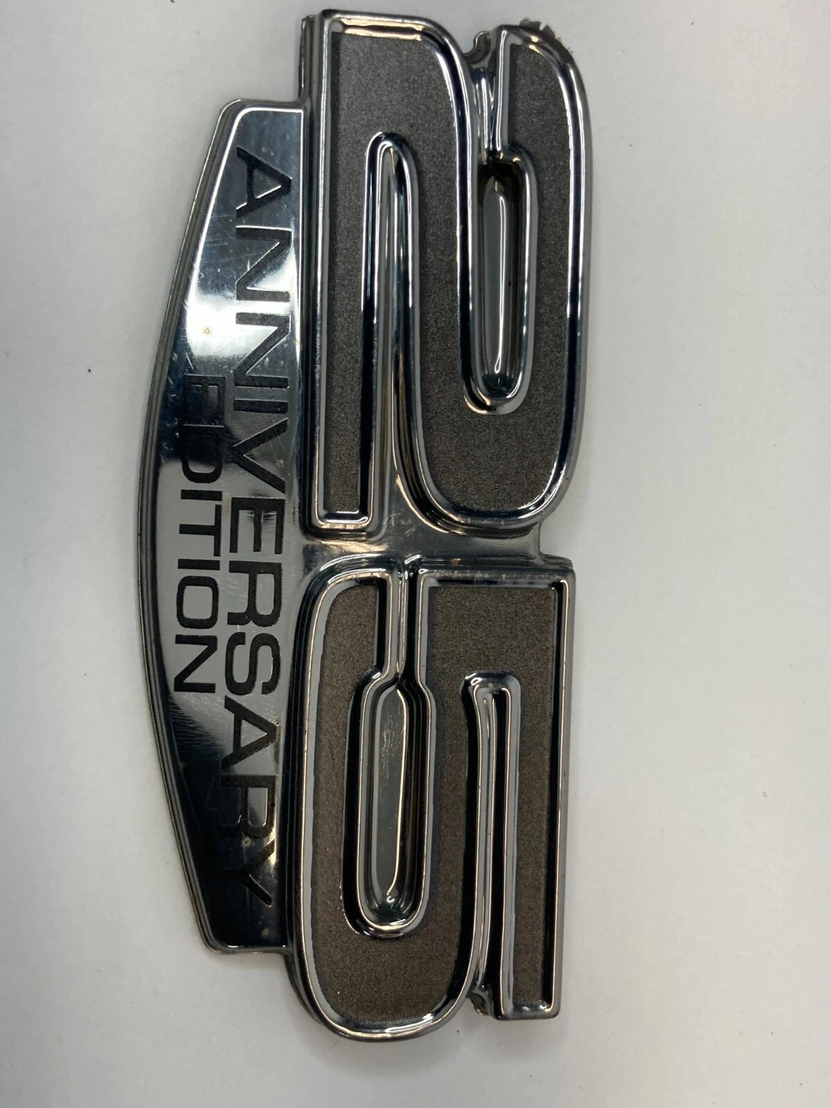 2009 DODGE GRAND CARAVAN FRONT DOOR 25 ANNIVERSAY EDITION EMBLEM LOGO BADGE OEM