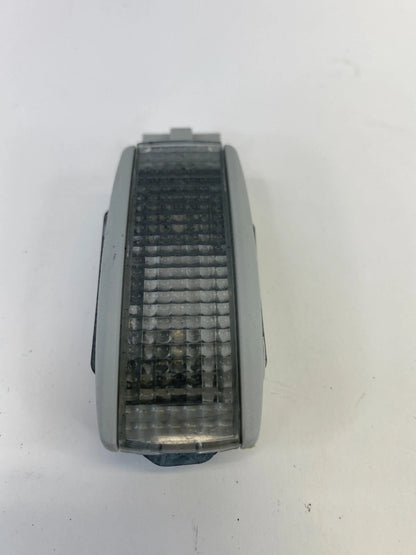 98-10 VOLKSWAGEN BEETLE FRONT LEF SIDE SUNVISOR LAMP SUN VISOR VANITY LIGHT OEM