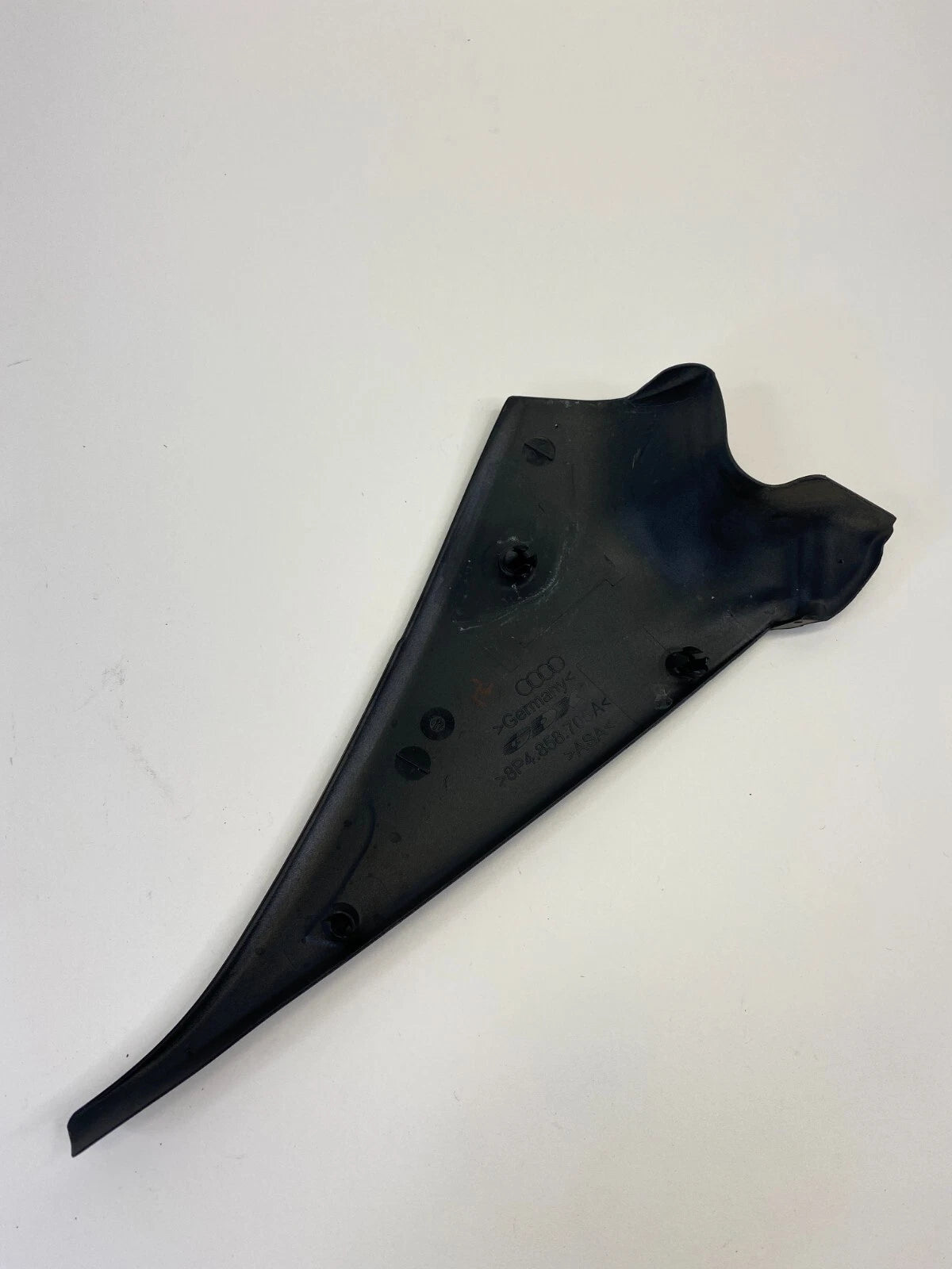 06-13 AUDI A3 FRONT LEFT SIDE INTERIOR DOOR CORNER COVER TRIM 8P4-858-705A OEM