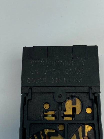 03 04 LAND ROVER DISCOVERY REAR DEFROST HEATED CONTROL SWITCH BUTTON YUG000760PU