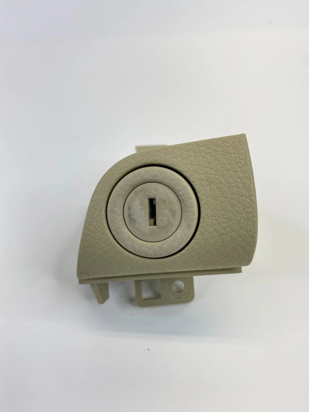2006 07 08 09 2010 INFINITI M35 M45 GLOVE BOX PUSH BUTTON LOCK LATCH OEM