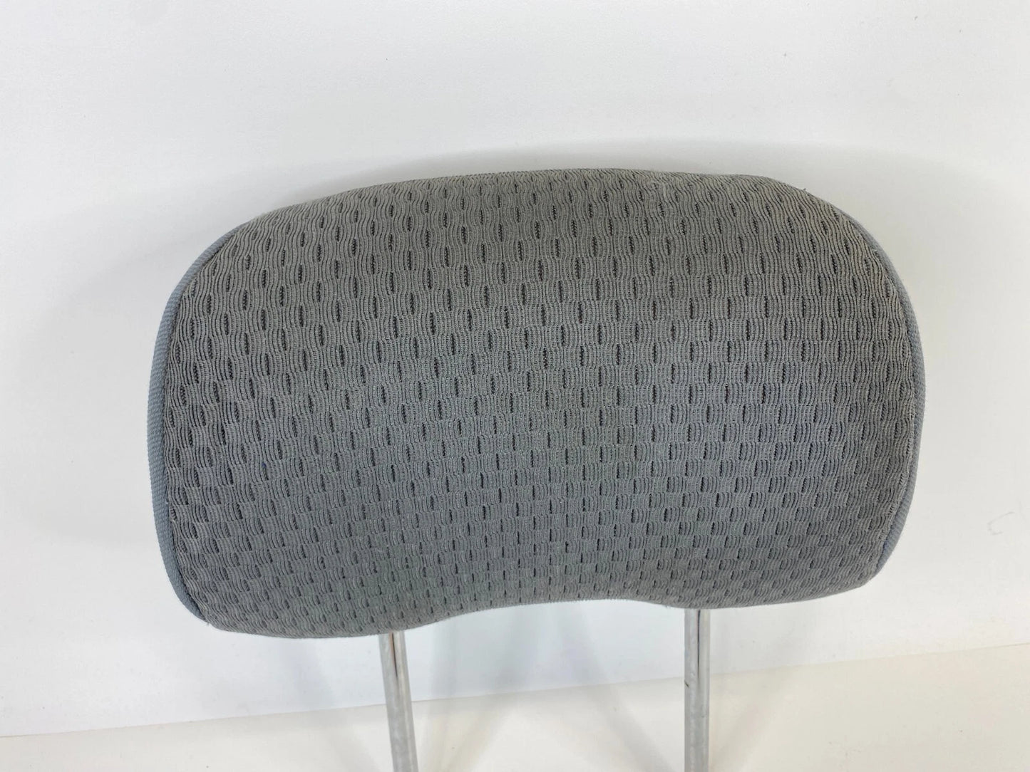 2002 2003 2004 NISSAN XTERRA RIGHT PASSENGER SIDE SEAT HEADREST HEAD REST OEM