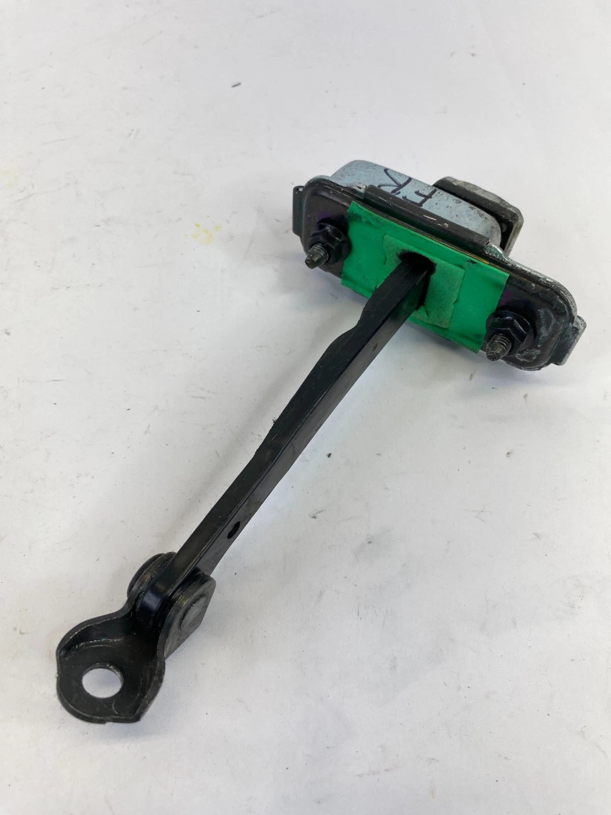 2011-2016 KIA OPTIMA FRONT RIGHT DOOR HINGE CHECK STRAP STOP STOPPER DETENT OEM