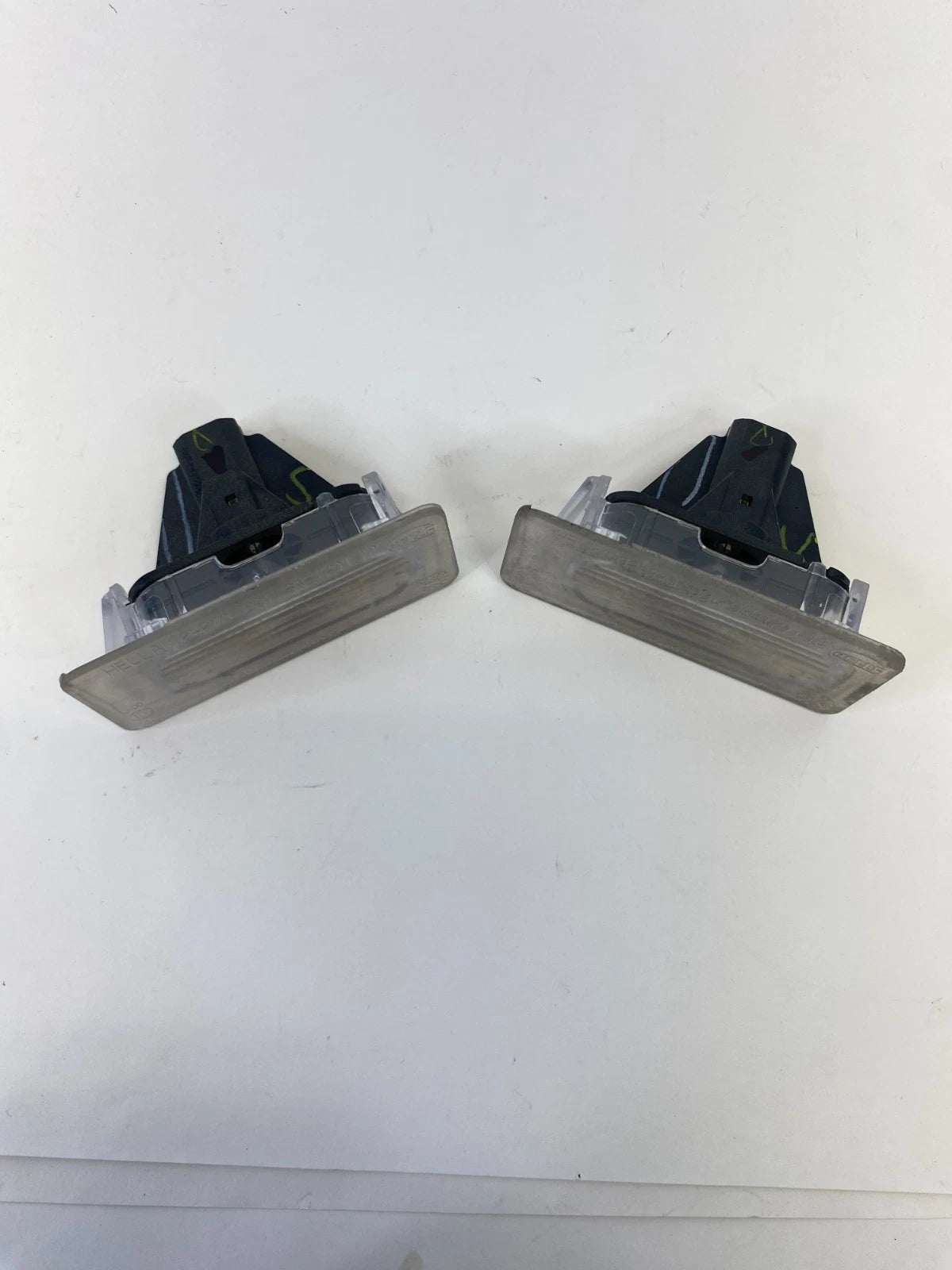 2014-2019 TOYOTA COROLLA REAR LICENSE PLATE LIGHTS PAIR SET ASSEMBLY OEM