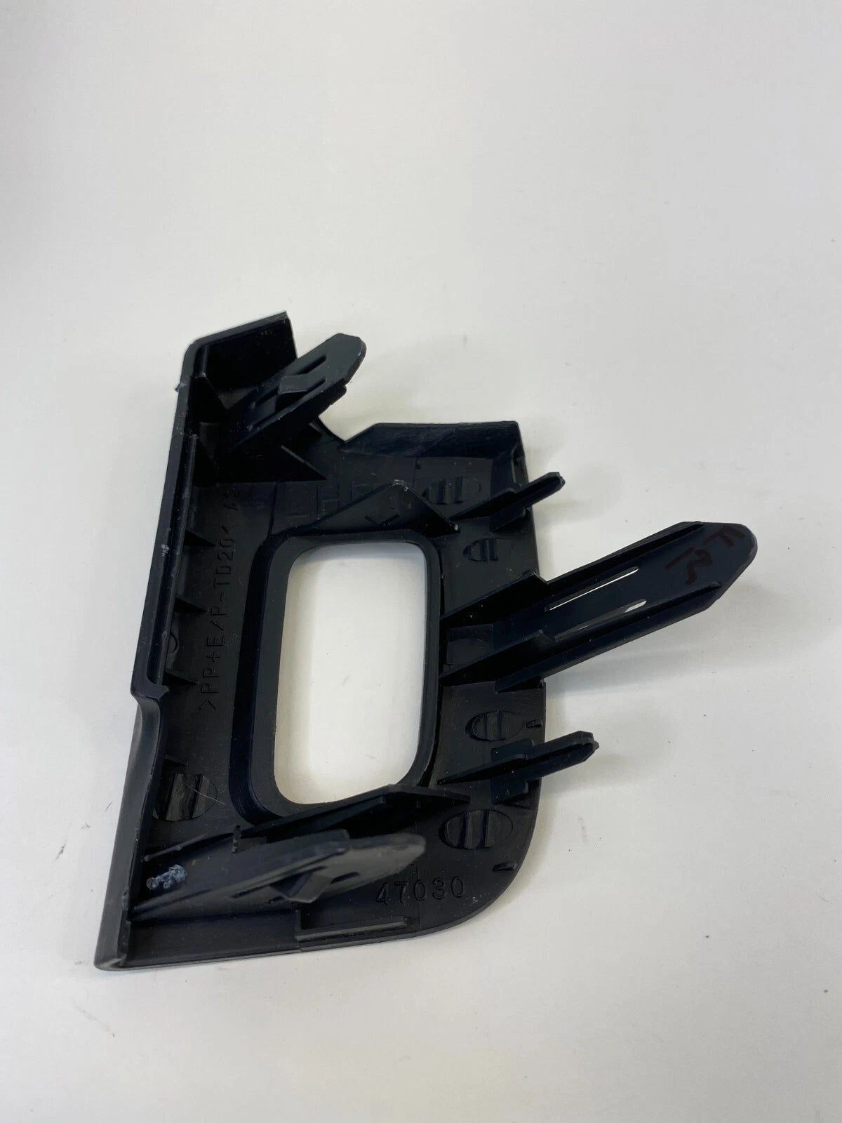 10-15 TOYOTA PRIUS DASH RIGHT DEFROSTER AC AIR VENT GRILL COVER BEZEL 5596147030