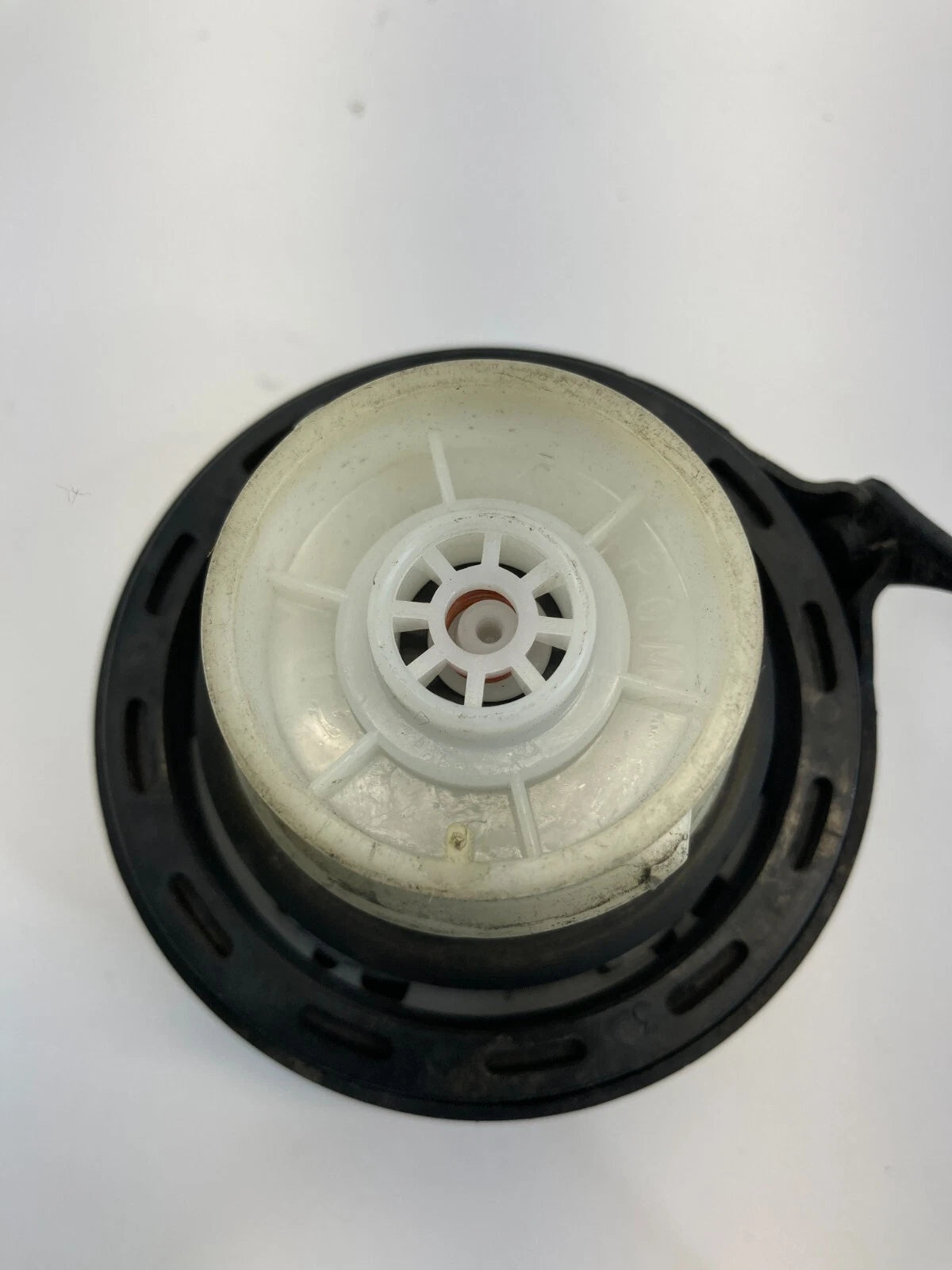 04-20 HYUNDAI ELANTRA 05-20 SANTA FE 06-23 SONATA FUEL FILLER GAS TANK CAP OEM