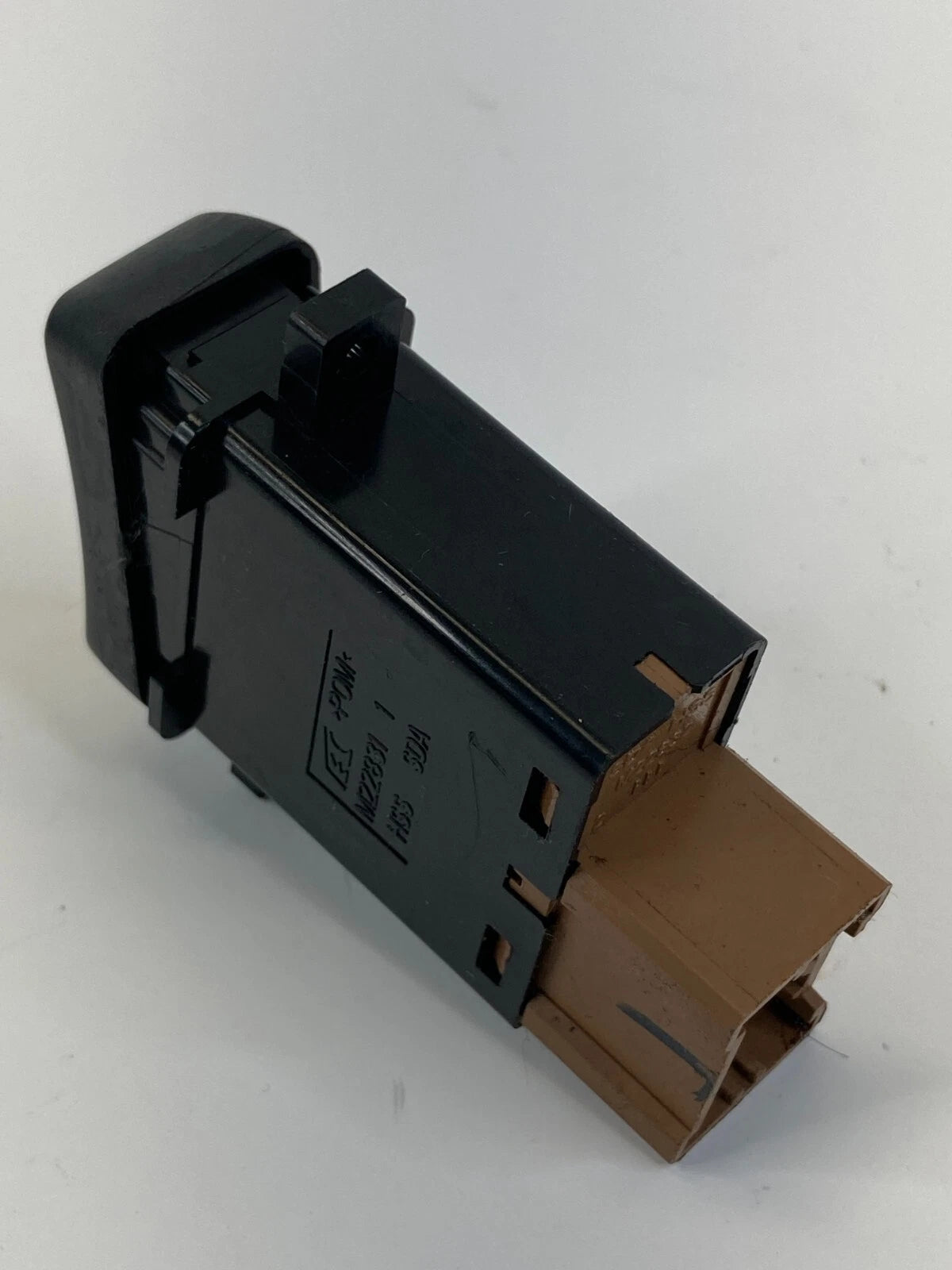2004-2008 ACURA TL CENTER CONSOLE HEATER SEAT CONTROL SWITCH BUTTON M22831 OEM