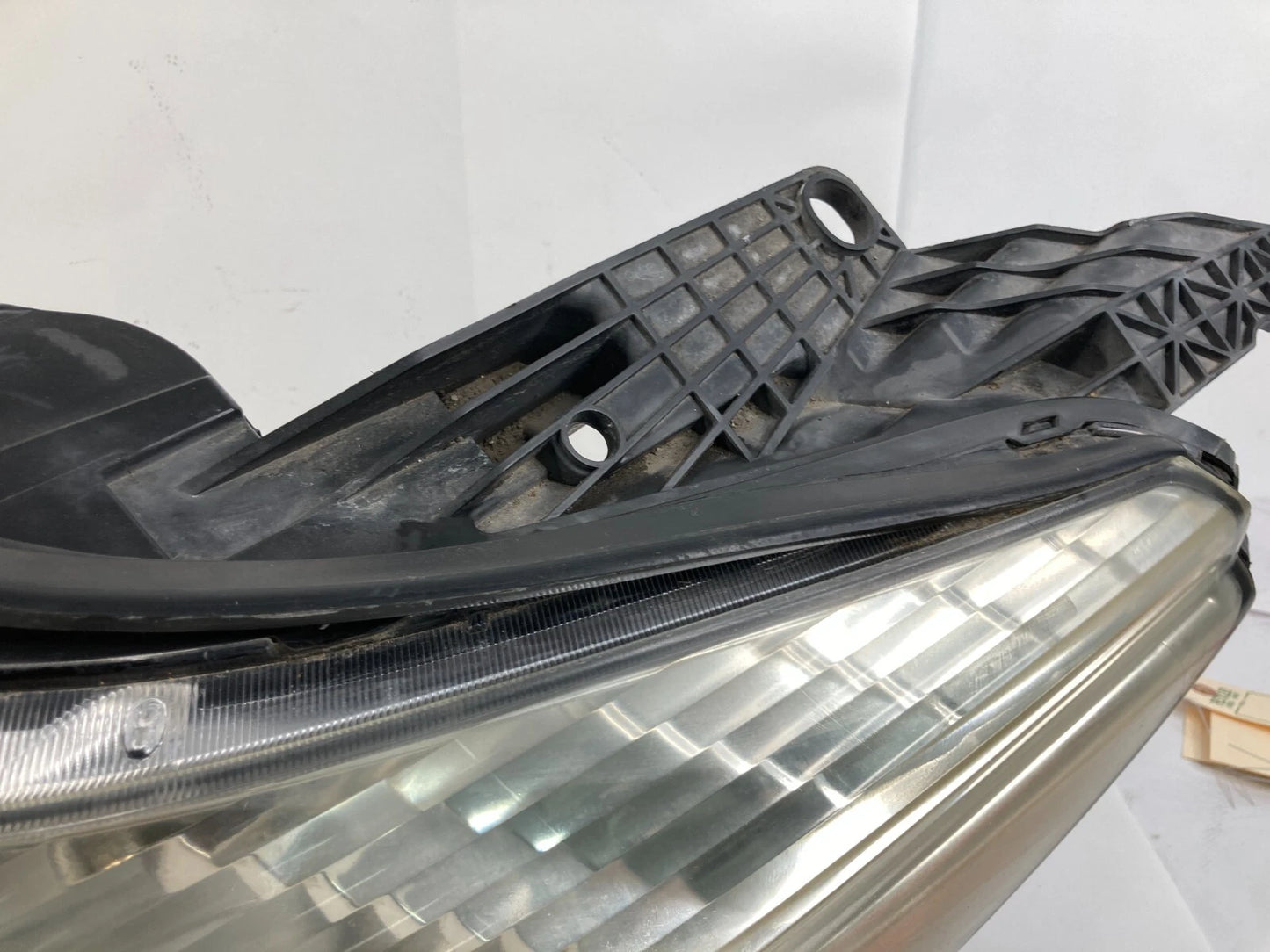 2009-2012 CHEVROLET TRAVERSE FRONT LEFT DRIVER SIDE HEADLIGHT HEADLAMP HALOGEN