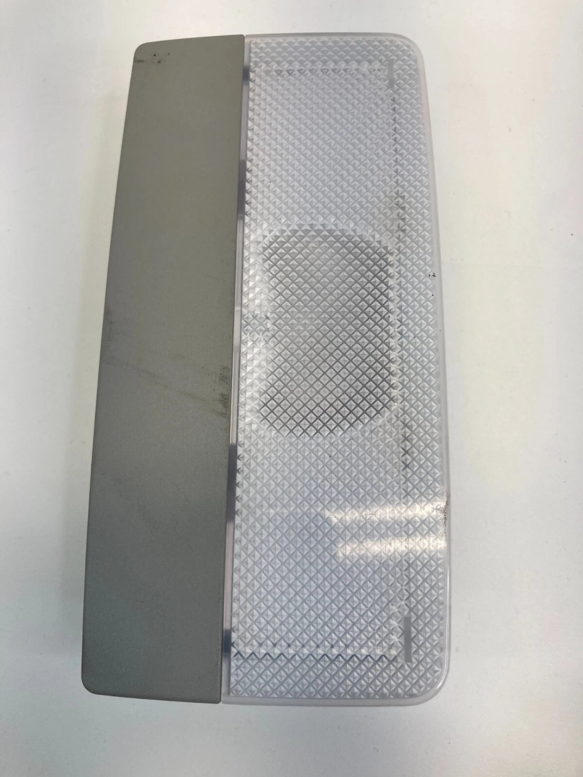2010-2017 CHEVROLET EQUINOX GMC TERRAIN ROOF DOME MAP LIGHT LAMP OEM