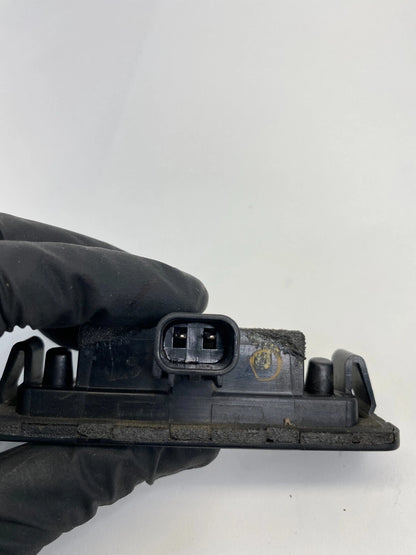 2006-2012 FORD FUSION REAR TRUNK LICENSE PLATE LIGHT LAMP ASSEMBLY 6E53-13543-AA