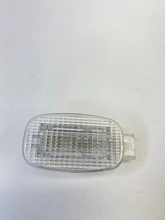 2003-2009 MERCEDES-BENZ E320 SEDAN INNER INTERIOR COURTESY LAMP LIGHT ASSEMBLY