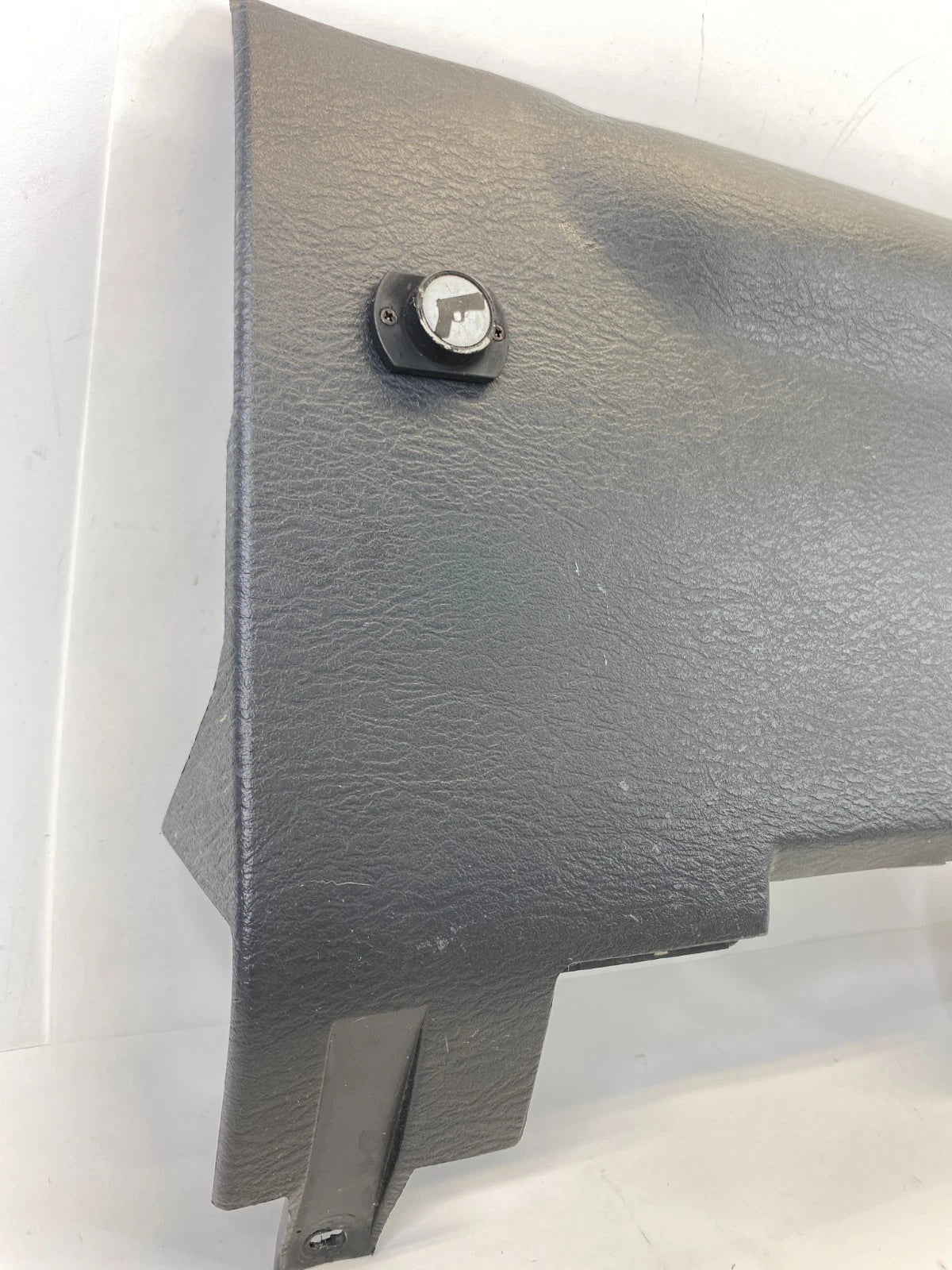 2002-2005 DODGE RAM 1500 UNDER DASH LOWER LEFT KICK PANEL KNEE TRIM BEZEL OEM