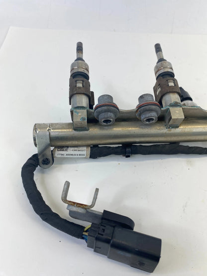 10-17 Chevy Equinox Fuel Injection Rail 2.4L L4 Engine W/Injectors Assy 12608366