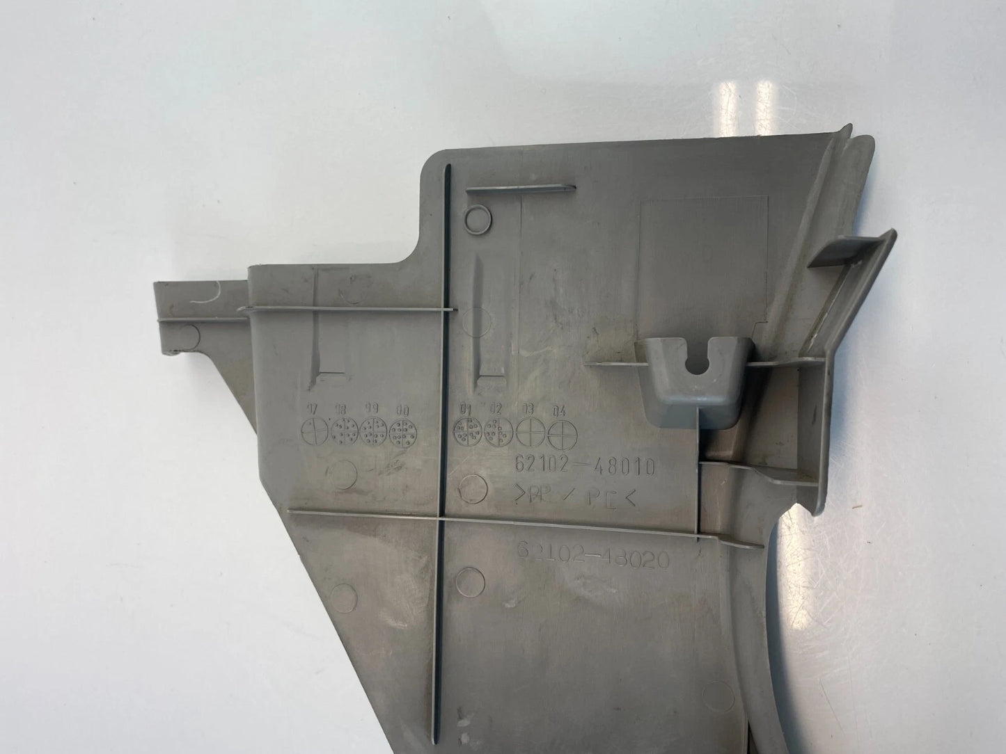 2001-2003 TOYOTA HIGHLANDER FRONT LEFT LOWER KICK COWL PANEL COVER 62102-48010