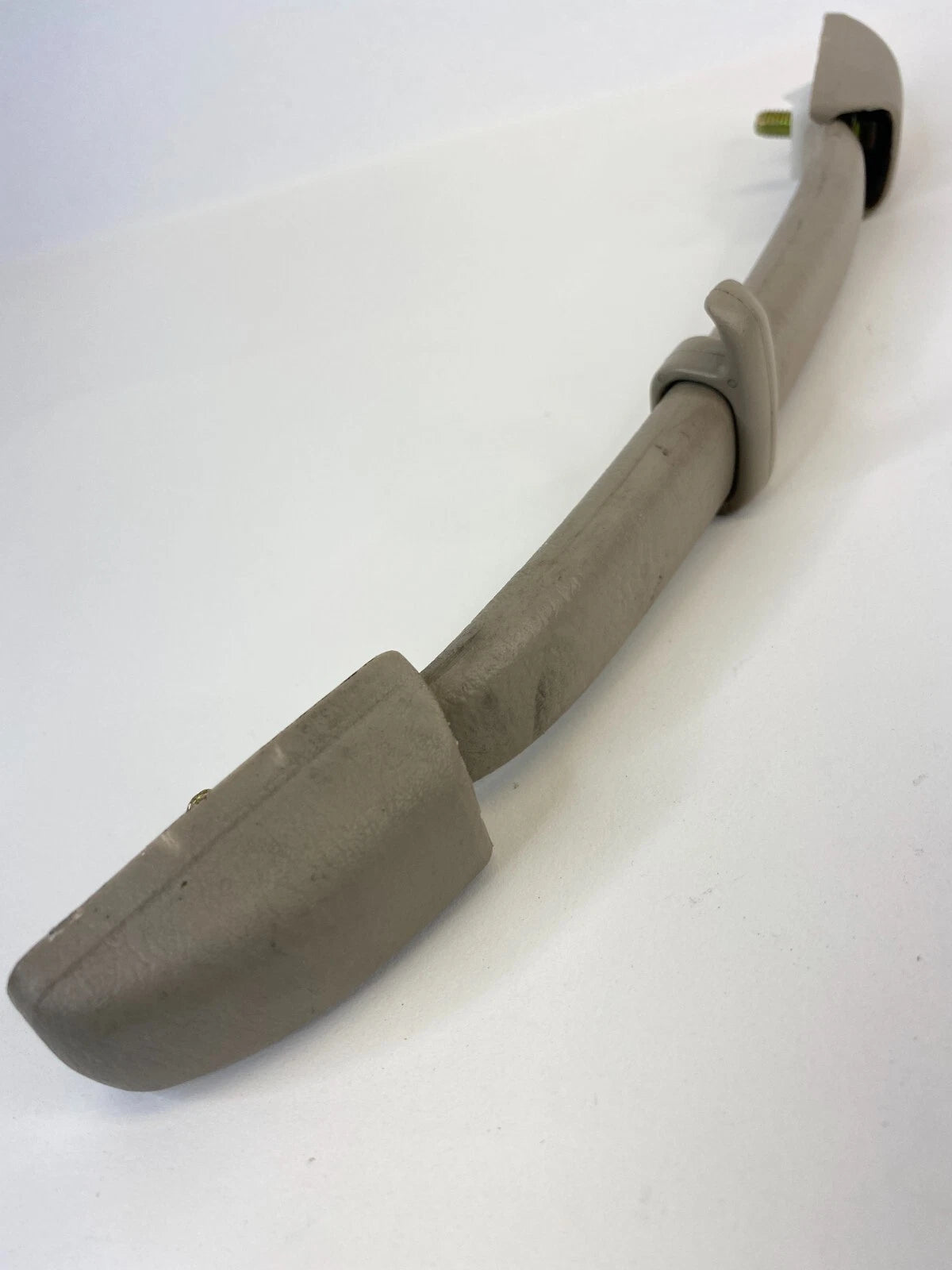 1998-2002 TOYOTA COROLLA REAR RIGHT INSIDE ROOF GRIP GRAB ASSIST STRAP HANDLE