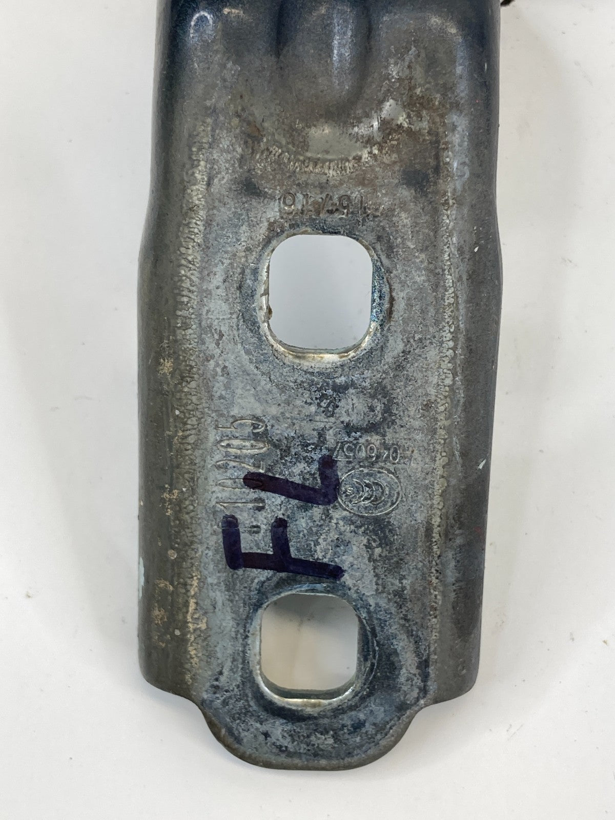 2010-2017 GMC Terrain Front Right & Left Door Mounting Hinge Set OEM