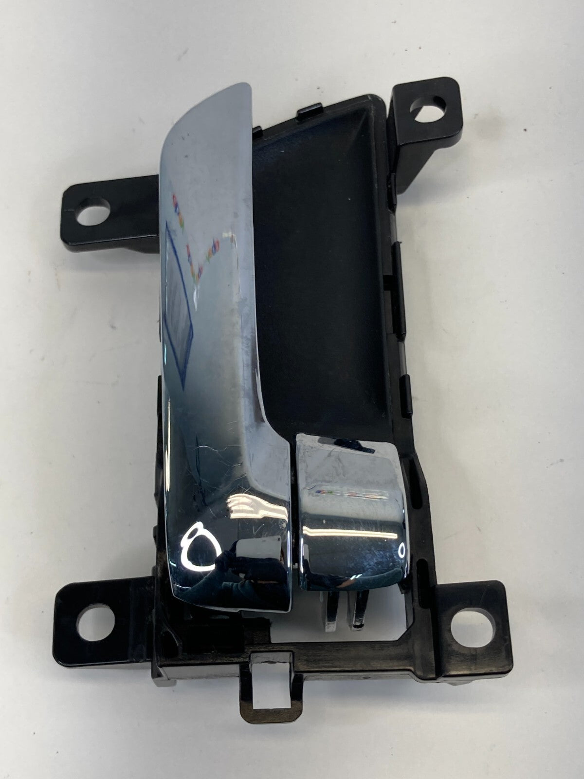 2011 2012 2013 Kia Sorento Front Right Passenger Side Interior Door Handle OEM