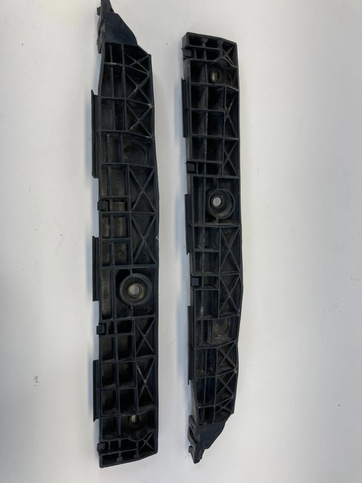 2007-2009 LEXUS RX350 REAR LEFT RIGHT SIDE BUMPER RETAINER SET 52575-0E010 OEM