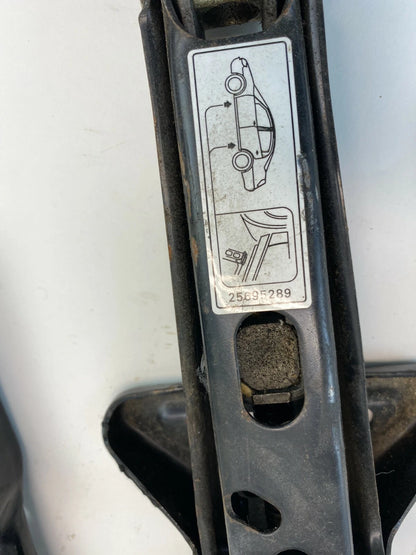 2005 2006 2007 SATURN RELAY SPARE TIRE EMERGENCY JACK LUG WRENCH TOOLS SET KIT