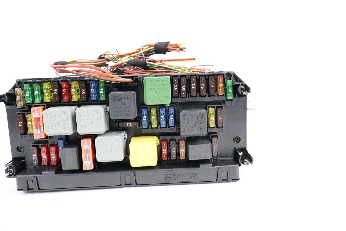 2014-2016 MERCEDES W212 E350 FRONT SAM FUSE BOX RELAY CONTROL MODULE A2129006924
