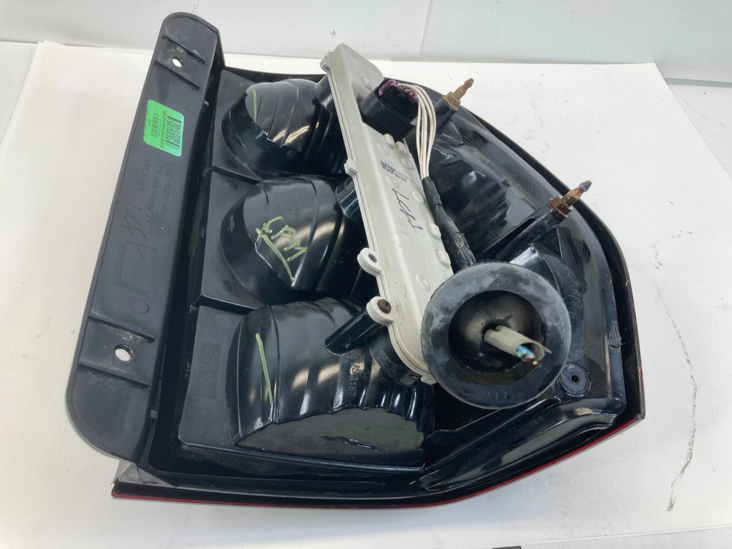 02-09 CHEVROLET TRAILBLAZER LEFT DRIVER TAIL LIGHT LAMP TAILLIGHT 16530277 OEM