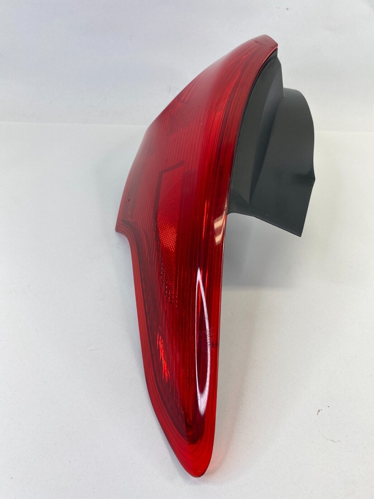 2015-2018 Ford Focus SE Sedan 2.0L 4-DR Right Tail Light Taillight F1EB-13404