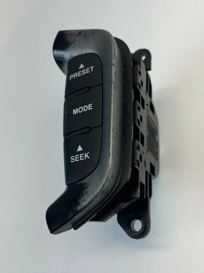 06-08 KIA OPTIMA EX SEDAN 2.4 STEERING WHEEL RADIO AUDIO VOLUME CONTROL SWITCH