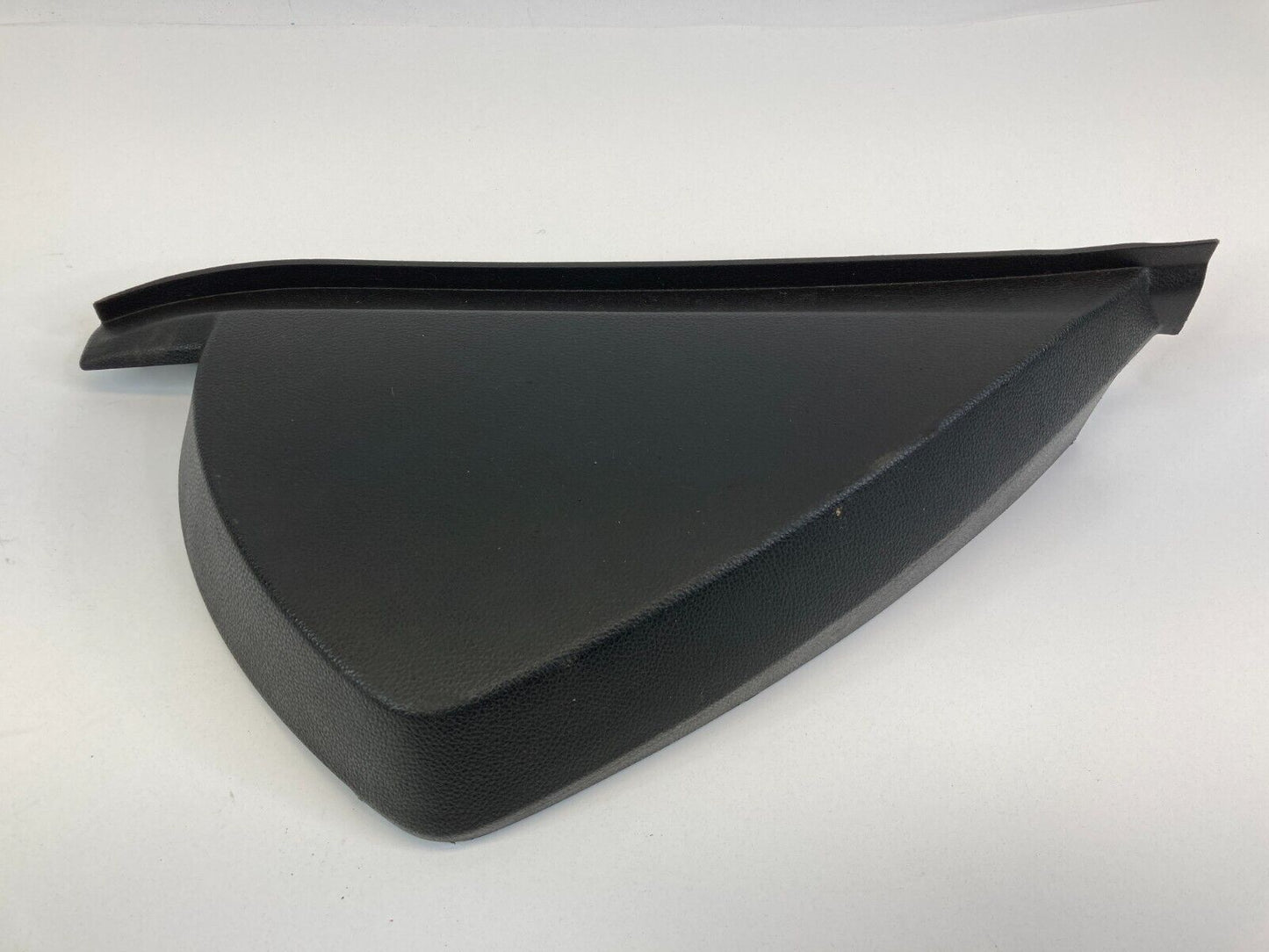 11-17 Buick Regal Right Passenger Side Dash End Cap Cover Trim Panel 13294055