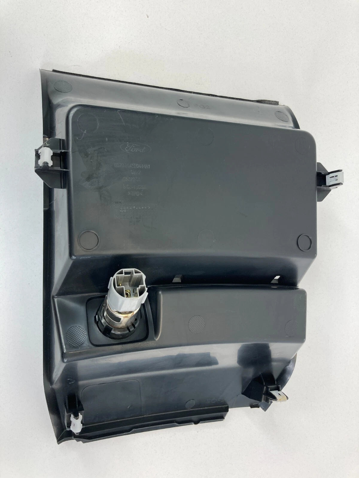 2013-2016 FORD FUSION CENTER CONSOLE STORAGE BIN TRAY TRIM COVER W/POWER OUTLET