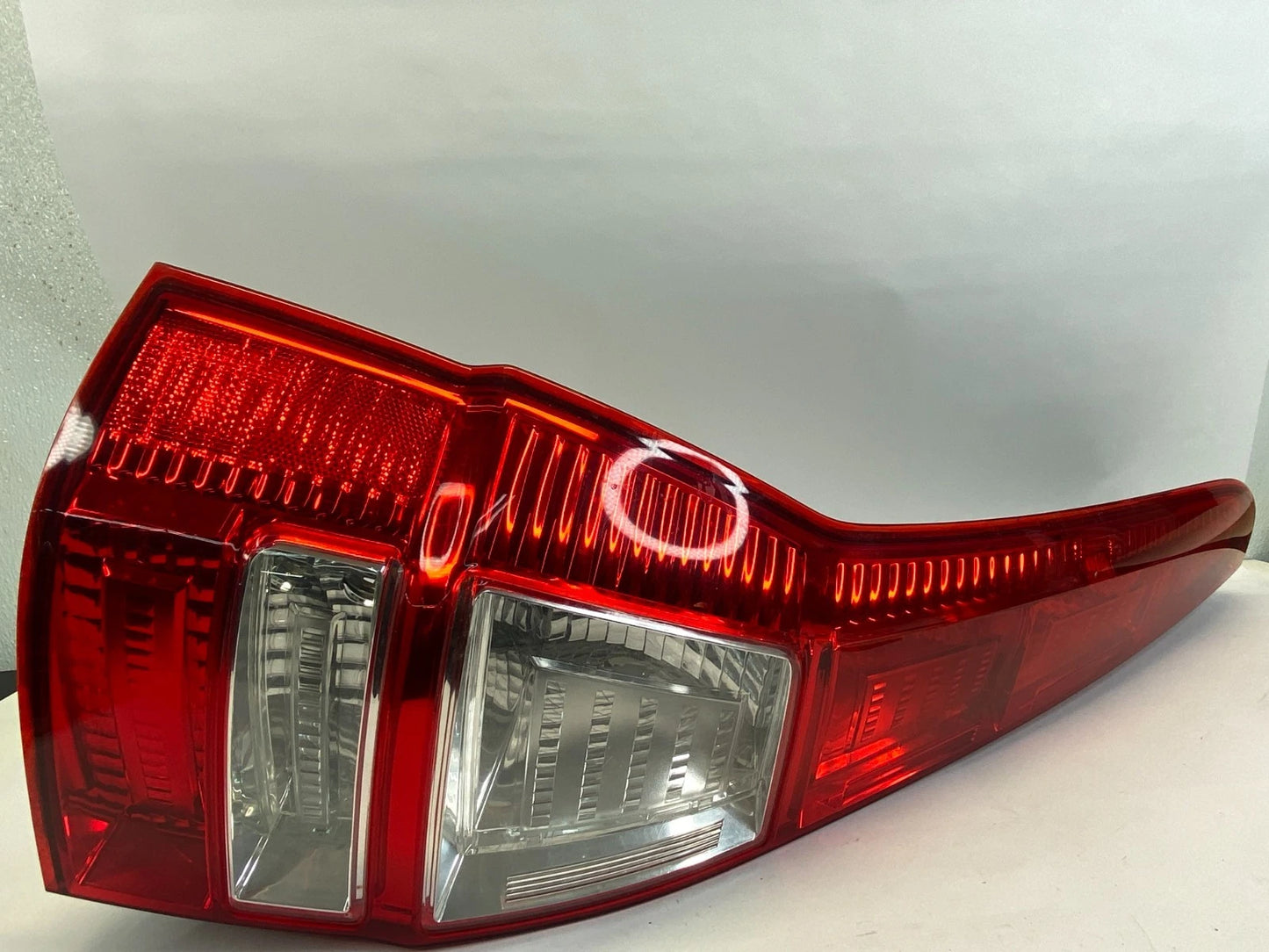 2007-2011 HONDA CR-V CRV REAR LEFT DRIVER TAILLIGHT TAIL LIGHT ASSEMBLY OEM