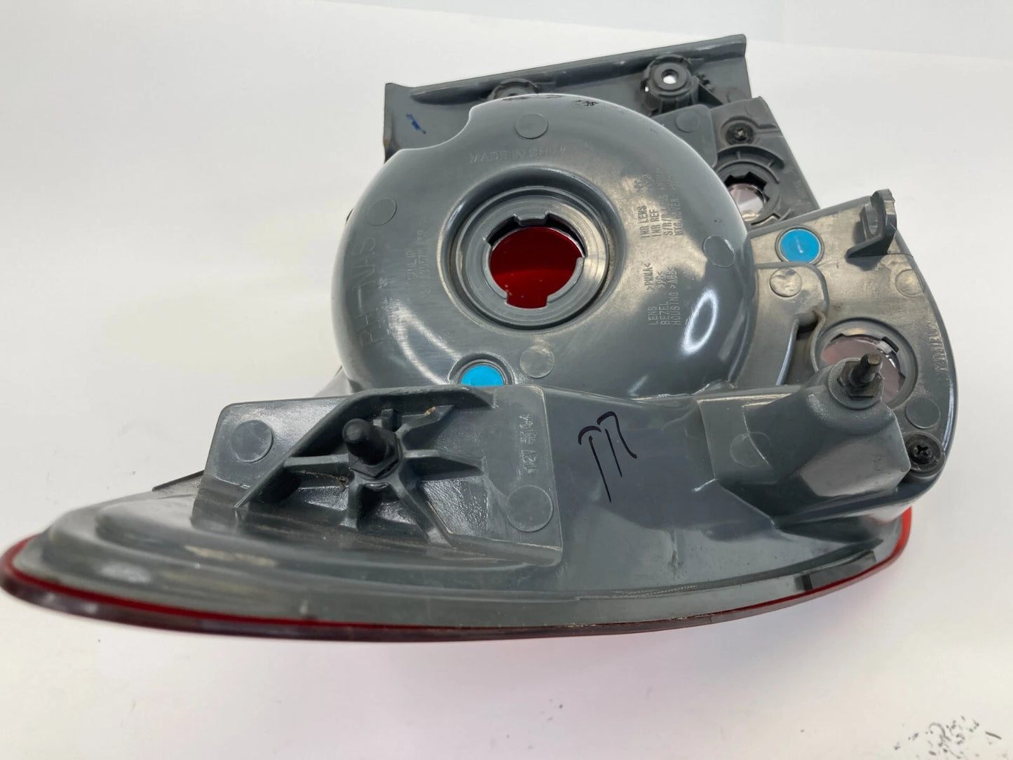 2011-2016 CHEVROLET CRUZE RIGHT PASSENGER OUTER TAIL LIGHT LAMP TAILLIGHT OEM